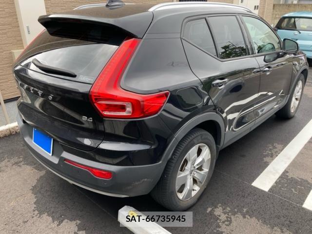 Volvo XC40 2021-11 8832380-4