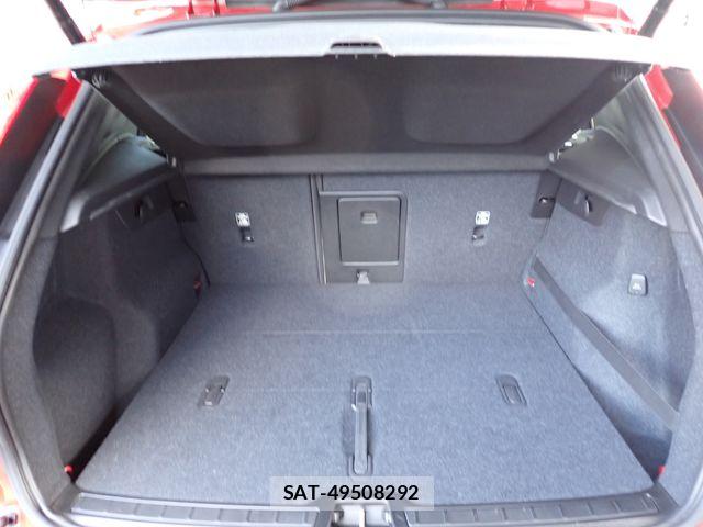 Volvo XC40 2020-03 8832382-11
