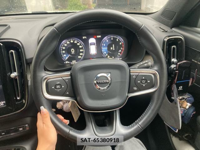 Volvo XC40 2019-09 8851016-19