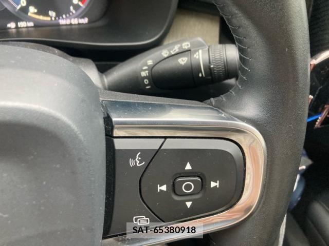 Volvo XC40 2019-09 8851016-20