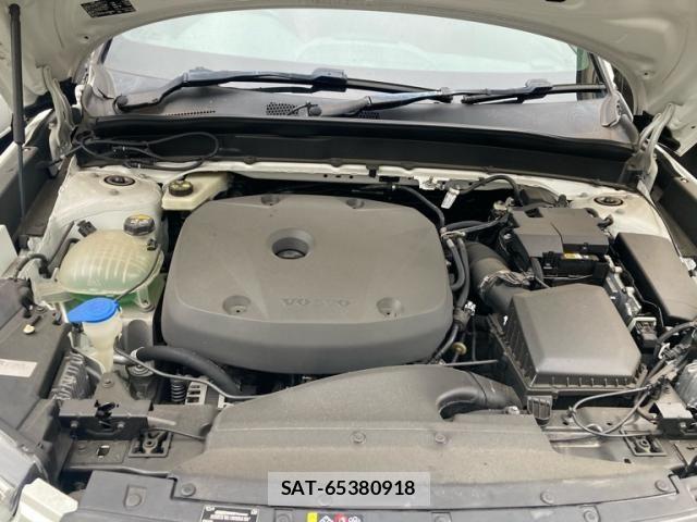Volvo XC40 2019-09 8851016-26