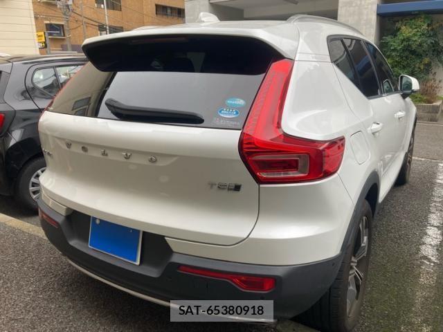 Volvo XC40 2019-09 8851016-2