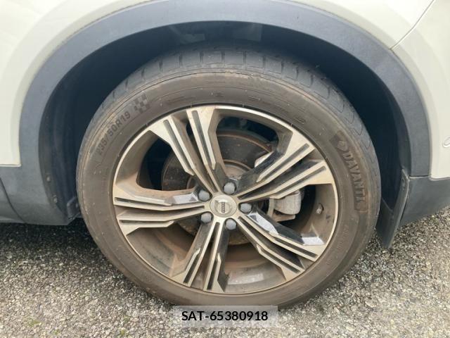 Volvo XC40 2019-09 8851016-6