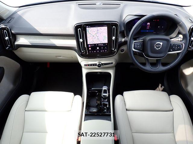 Volvo XC40 2023-12 8872367-1