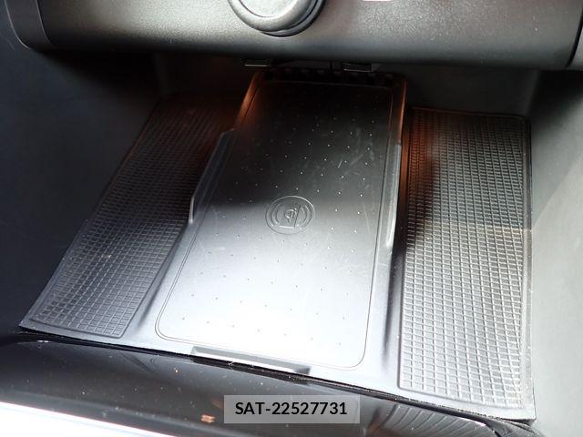 Volvo XC40 2023-12 8872367-21