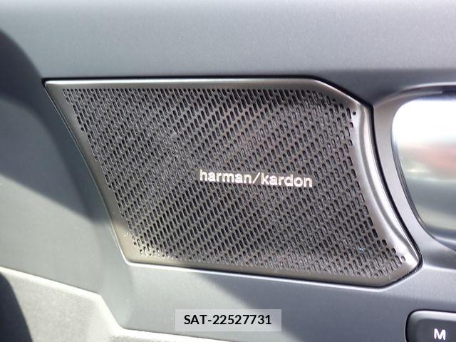 Volvo XC40 2023-12 8872367-24