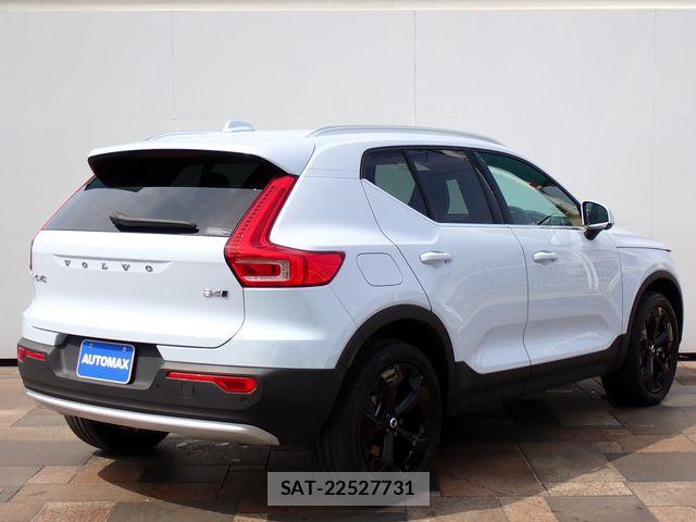 Volvo XC40 2023-12 8872367-2