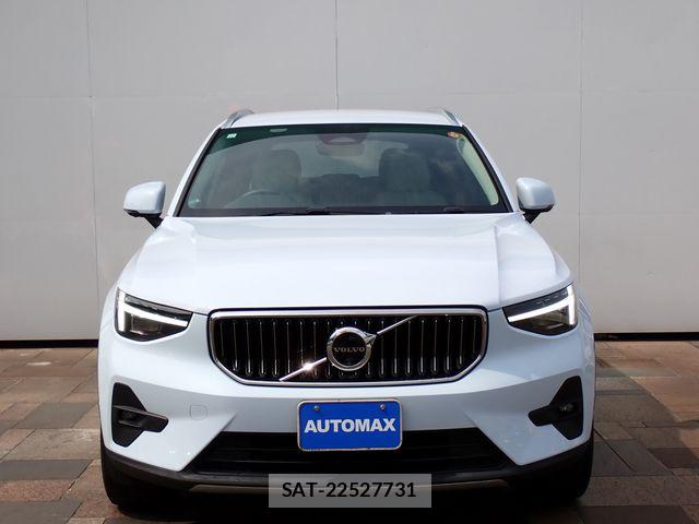 Volvo XC40 2023-12 8872367-3