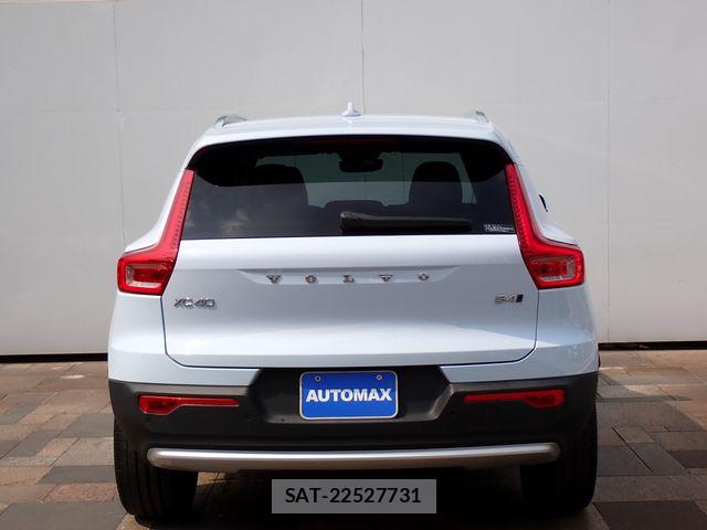 Volvo XC40 2023-12 8872367-5
