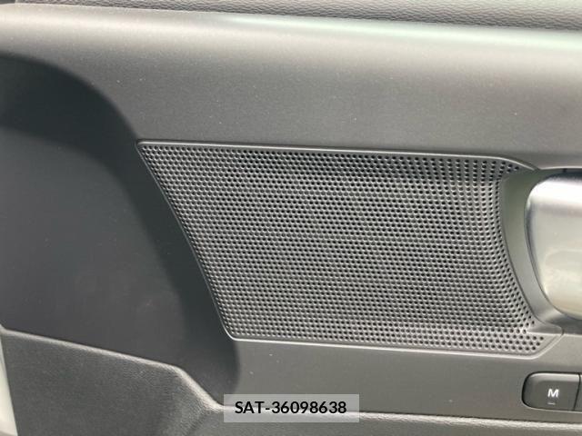 Volvo XC40 2020-03 8882857-13