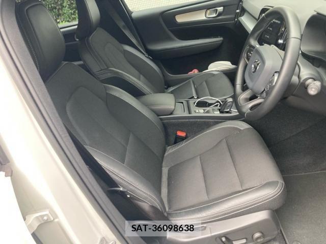 Volvo XC40 2020-03 8882857-15