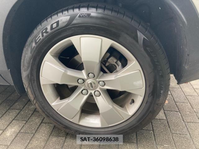Volvo XC40 2020-03 8882857-6