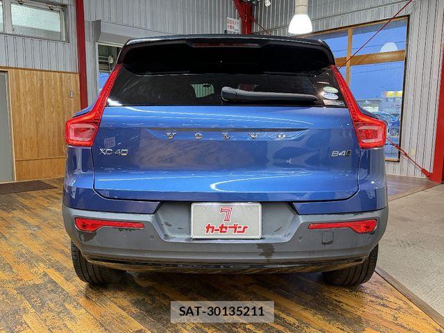 Volvo XC40 2021-02 8882856-10