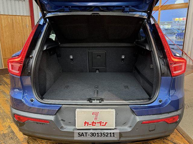 Volvo XC40 2021-02 8882856-11