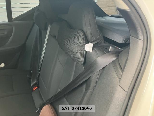 Volvo XC40 2018-11 8882859-11