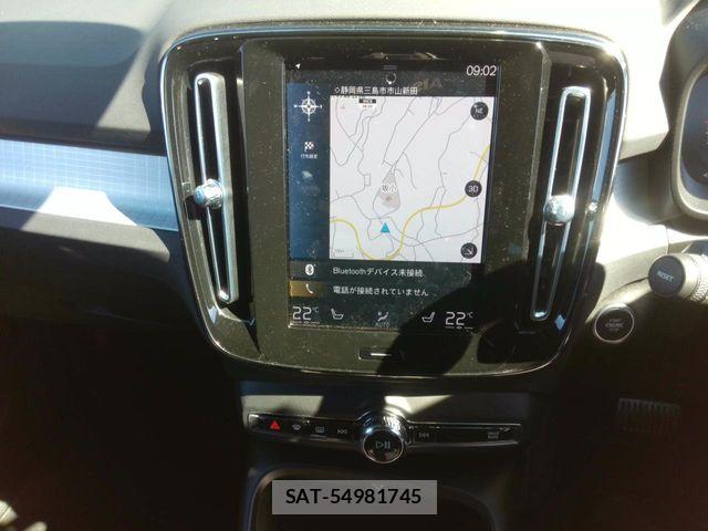 Volvo XC40 2021-09 8882851-4