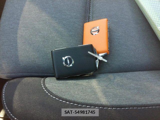 Volvo XC40 2021-09 8882851-8