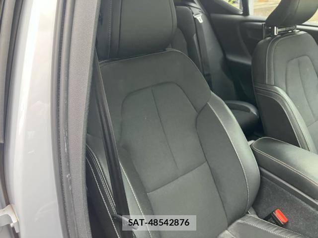 Volvo XC40 2020-05 8882858-13