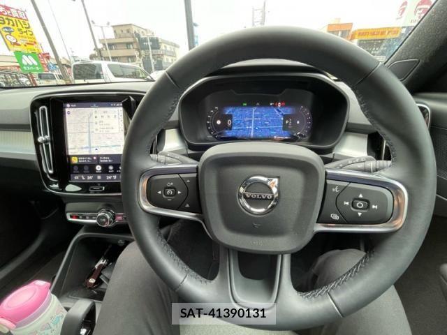 Volvo XC40 2024-10 8882854-13