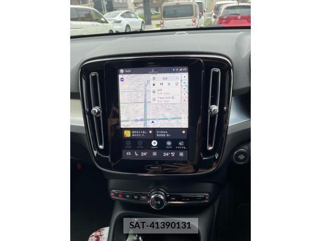 Volvo XC40 2024-10 8882854-16