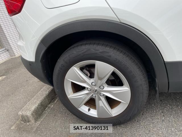 Volvo XC40 2024-10 8882854-21