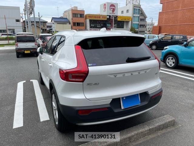 Volvo XC40 2024-10 8882854-3