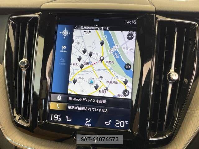 Volvo XC60 2018-06 526567-3