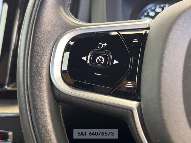 Volvo XC60 2018-06 526567-5
