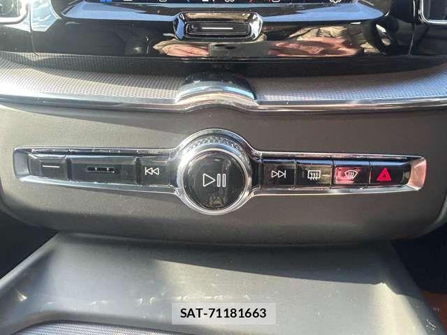 Volvo XC60 2021-12 708384-6