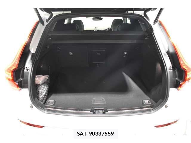 Volvo XC60 2021-10 798240-5