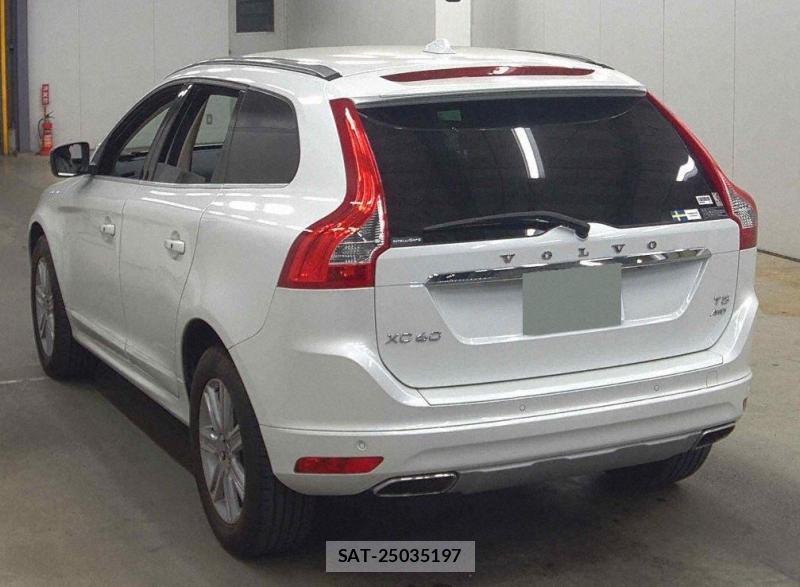 Volvo XC60 2016-07 800824-2