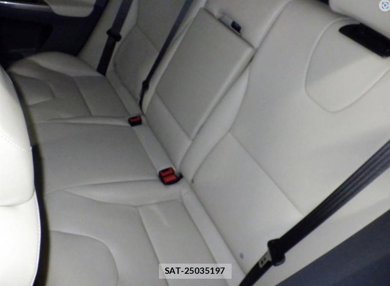 Volvo XC60 2016-07 800824-5