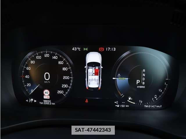 Volvo XC60 2017-09 1180709-15