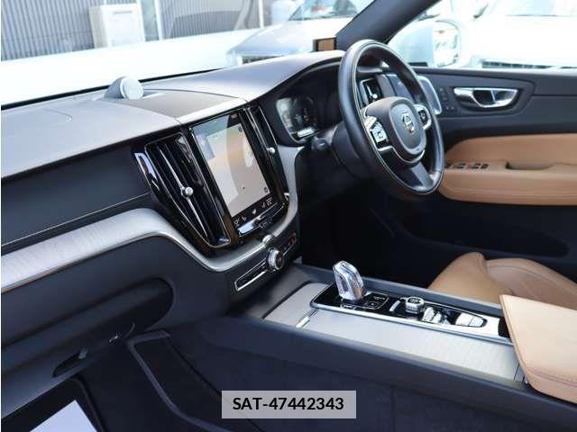 Volvo XC60 2017-09 1180709-17