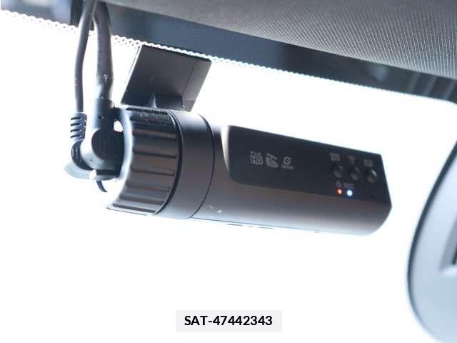 Volvo XC60 2017-09 1180709-18