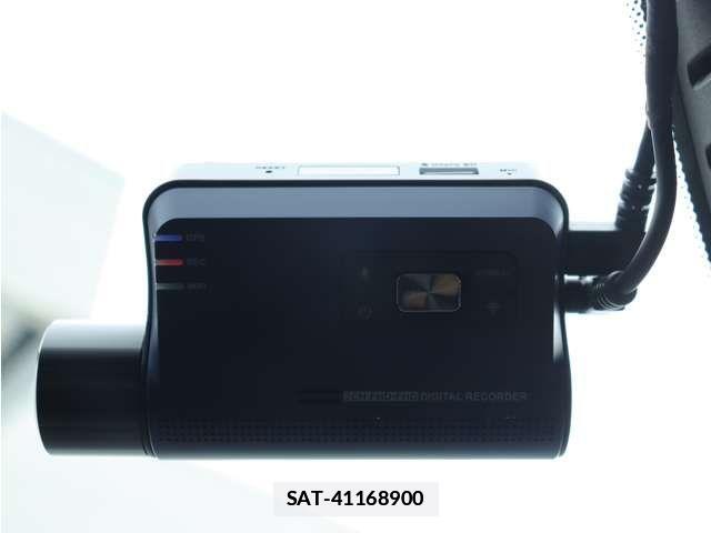 Volvo XC60 2021-10 1180714-14