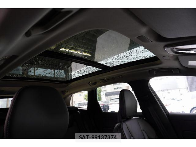 Volvo XC60 2024-06 1367256-12