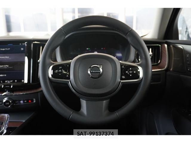 Volvo XC60 2024-06 1367256-18