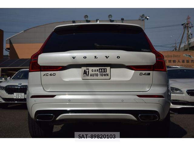 Volvo XC60 2018-06 1415451-4