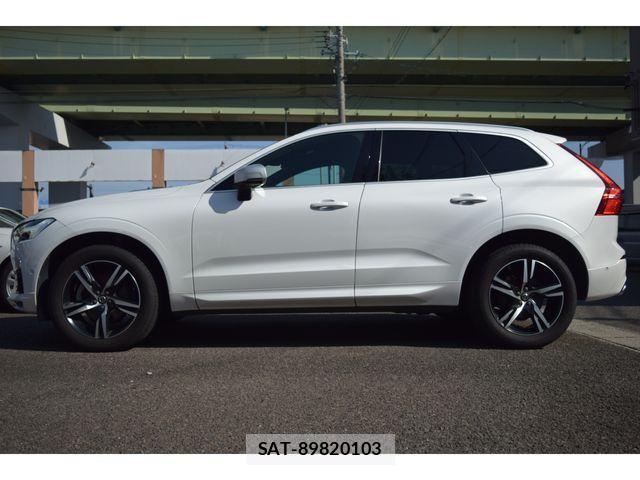 Volvo XC60 2018-06 1415451-6