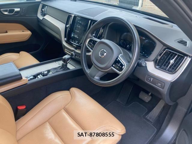 Volvo XC60 2020-07 1415454-12