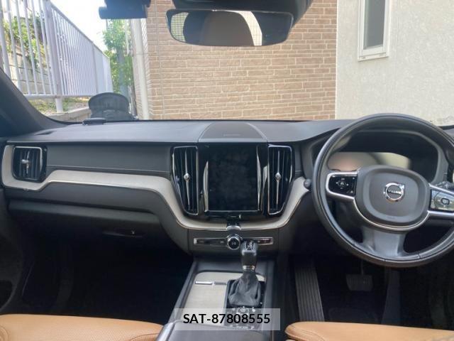 Volvo XC60 2020-07 1415454-8