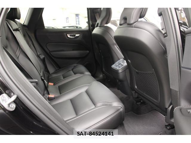 Volvo XC60 2024-12 2402502-4