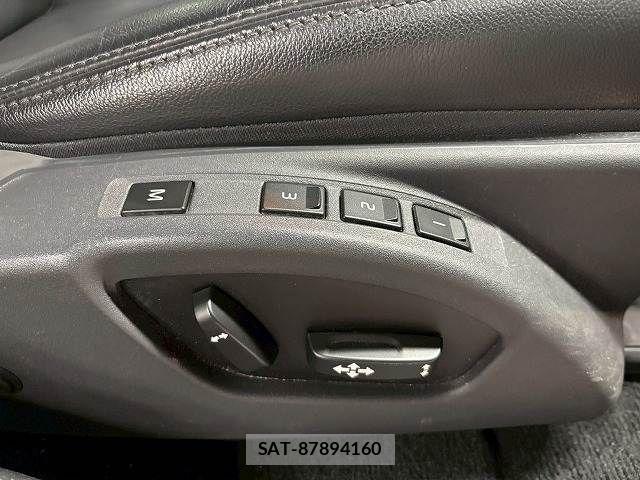 Volvo XC60 2017-10 3069004-9