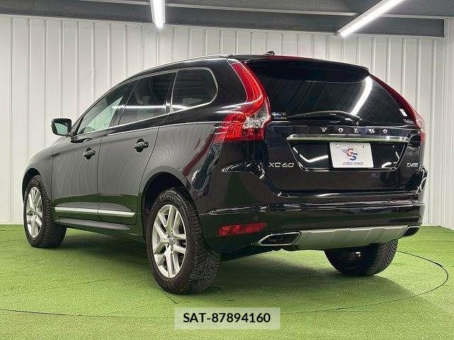 Volvo XC60 2017-10 3069004-16