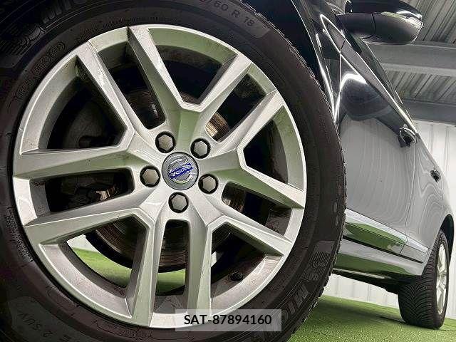 Volvo XC60 2017-10 3069004-18