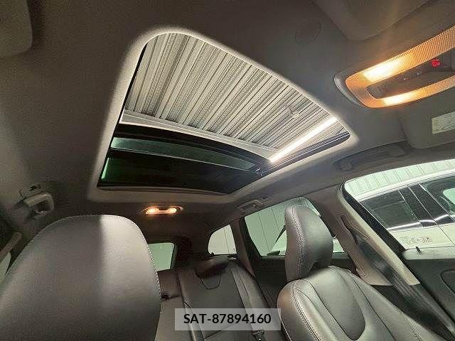Volvo XC60 2017-10 3069004-2