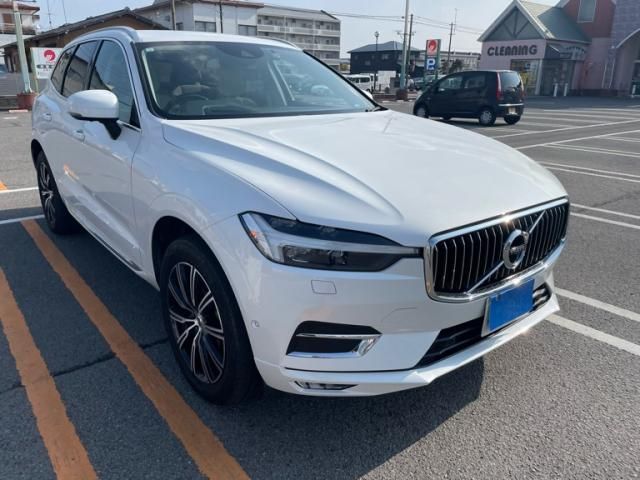 Volvo XC60 2021-02 3687098-0