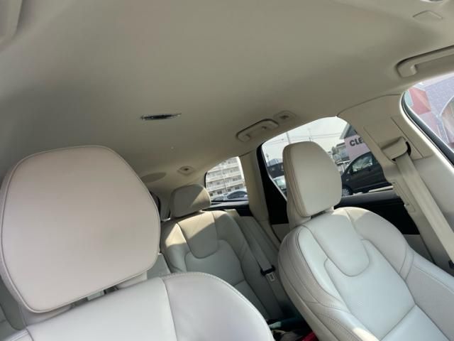 Volvo XC60 2021-02 3687098-13