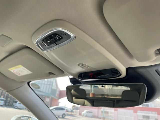 Volvo XC60 2021-02 3687098-21